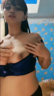 Mbak Ketty show uting beha biru