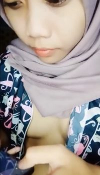 Fika Ukhty pamerin toket binal