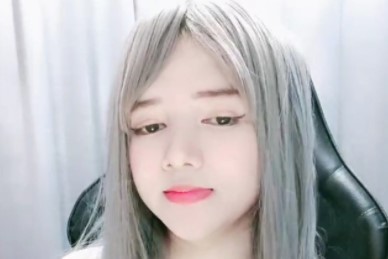 Shela Host Cosplay Toge Menggoda Pascol