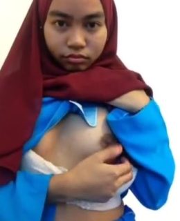 Yolla Ukhti Binal buka baju Pamer Memek