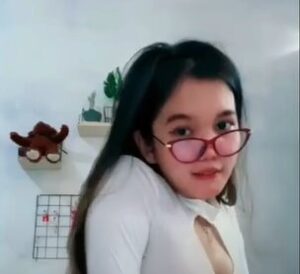 Kak Joey Cosplay jadi Siswi Sexy Hot