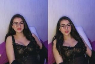 Lingerie Hitam Angelic Demon Tampil Sexy Hot